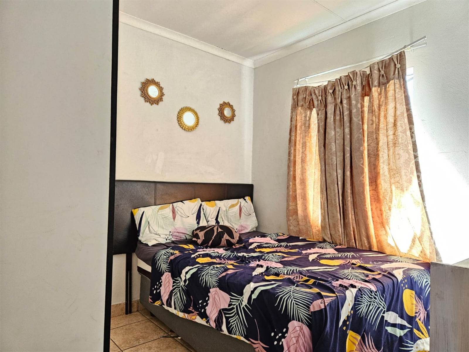 2 Bed Apartment in Jabulani photo number 8