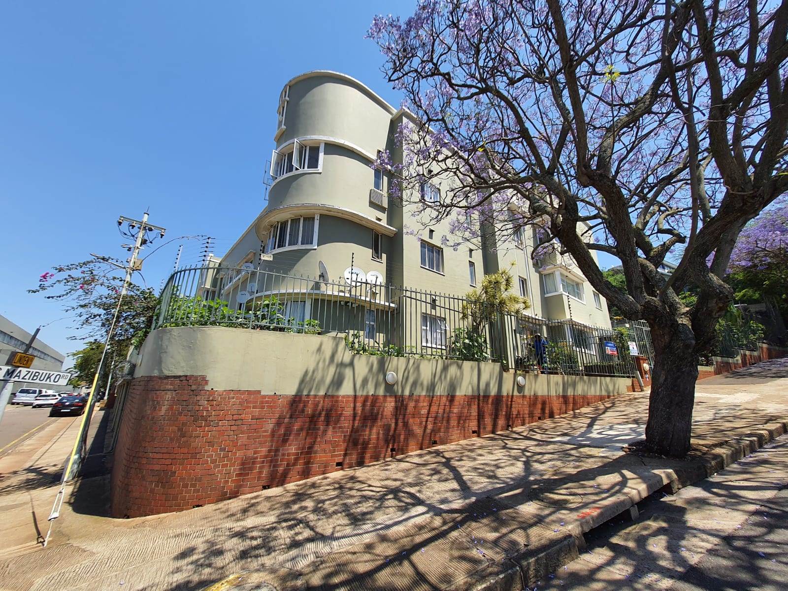 2 Bed Apartment for sale in Essenwood T4781115 Private Property