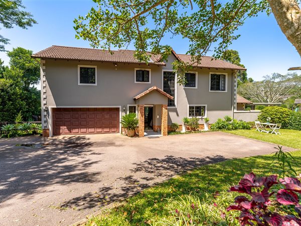 4 Bedroom House 4 Bedroom House