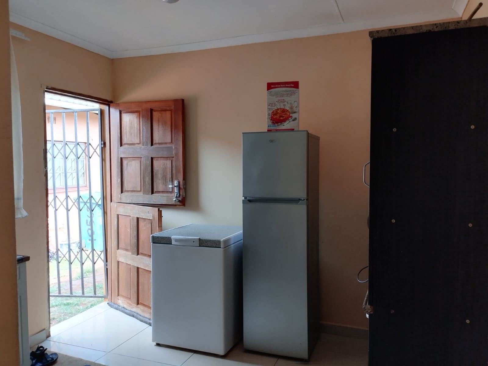 2 Bed House in Empangeni photo number 3