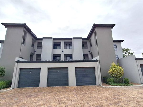 2 Bed Apartment in Brackenfell Central