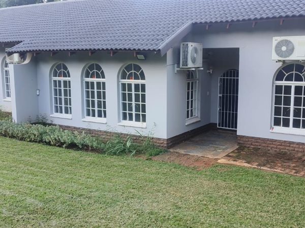 4 Bedroom House 4 Bedroom House