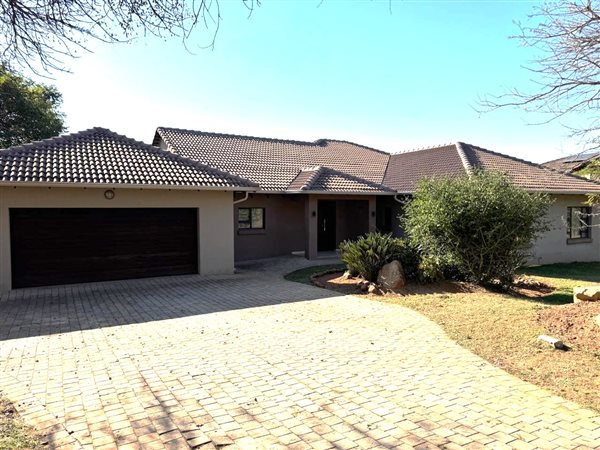 4 Bedroom House 4 Bedroom House