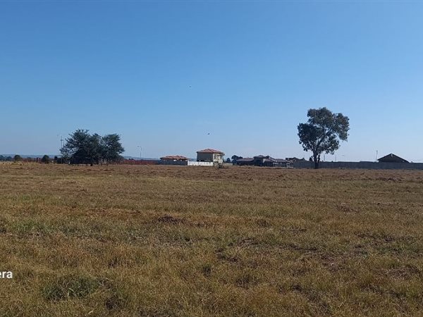 1118 m² Land available in Riversdale