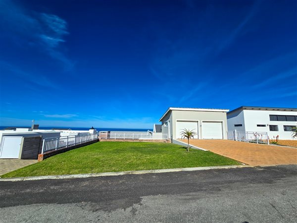 4 Bedroom House 4 Bedroom House