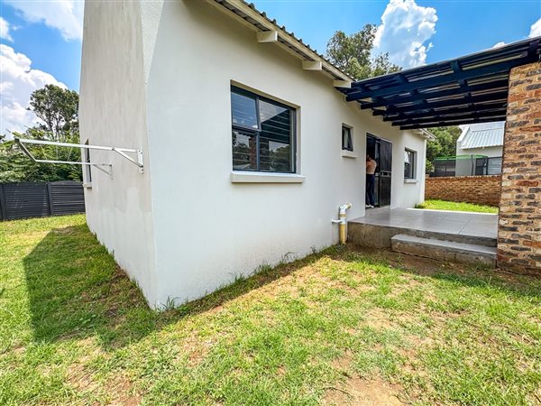 2 Bedroom Townhouse 2 Bedroom Townhouse