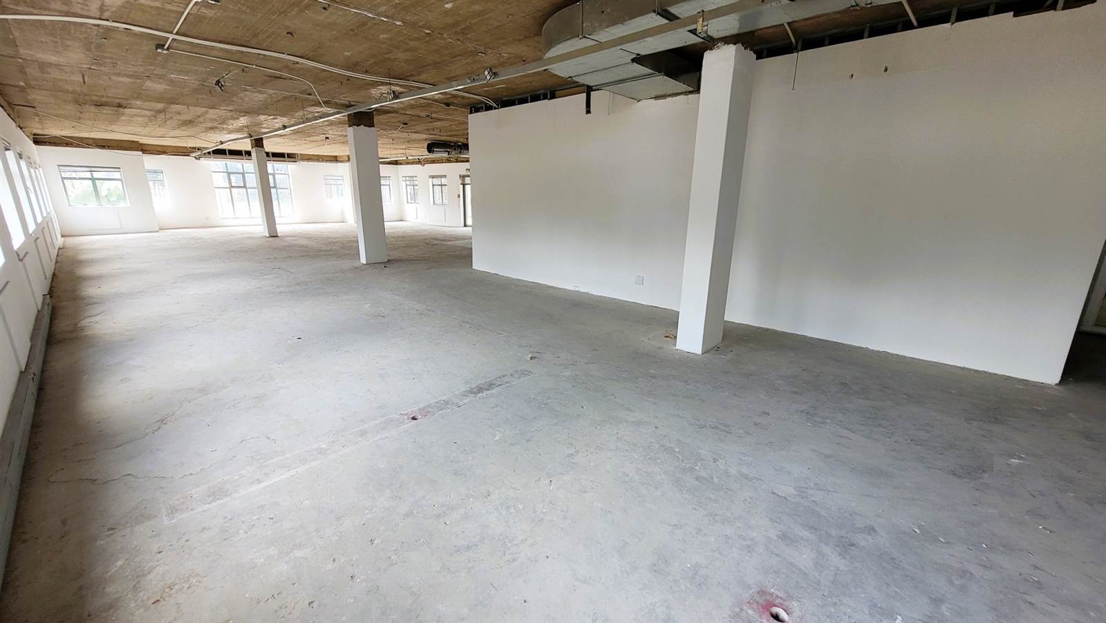 734  m² Office Space in Hillcrest photo number 3