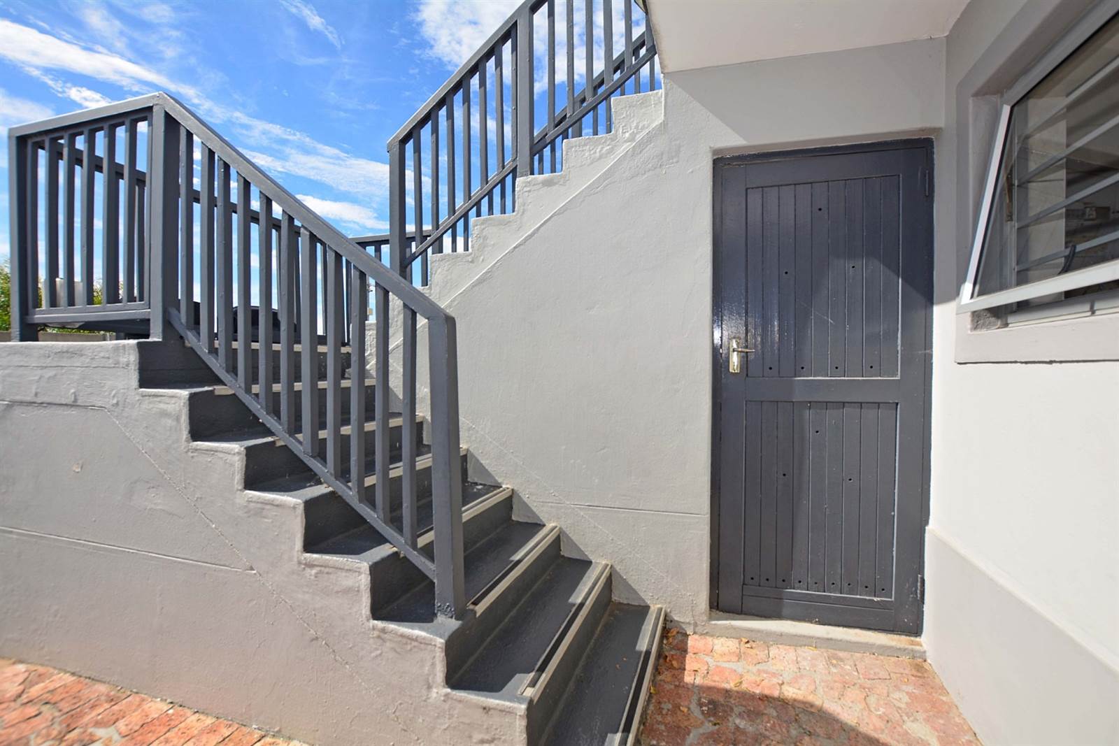 2 Bed Apartment in Blouberg Sands photo number 15