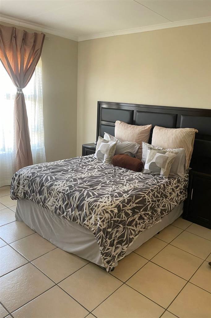 2 Bed House in Empangeni Central photo number 13