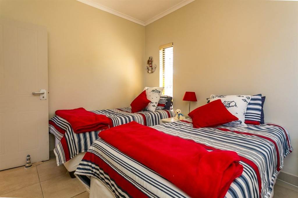 3 Bed Apartment in Umdloti Beach photo number 22