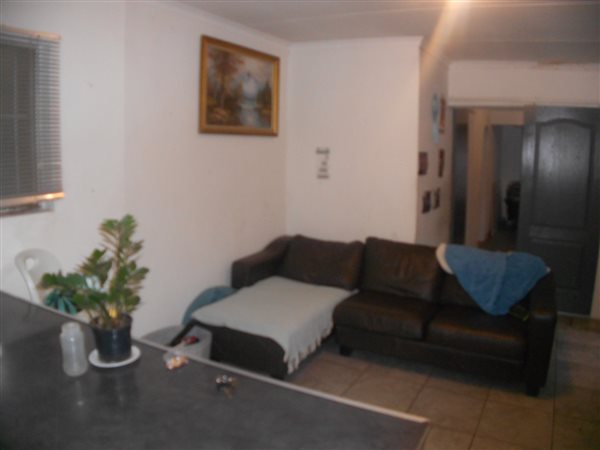 2 Bedroom House 2 Bedroom House