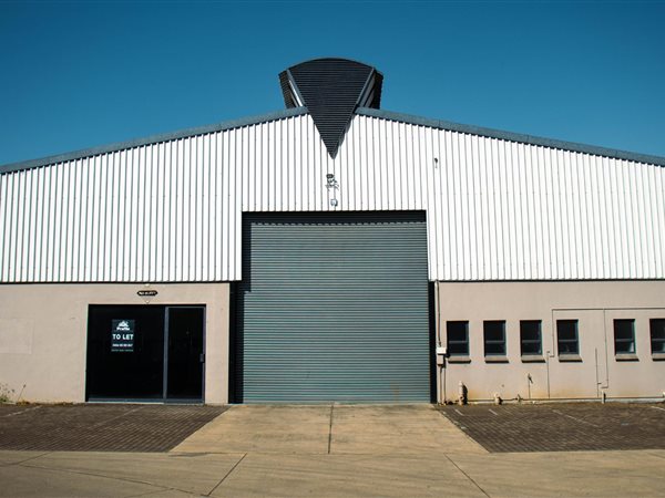 960  m² Industrial space