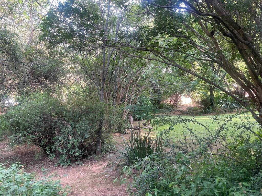 2692 m² Land available in Waterkloof Ridge photo number 6