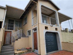 3 Bed House in Longcroft