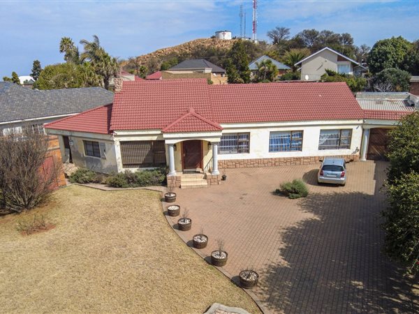 4 Bed House in Linmeyer