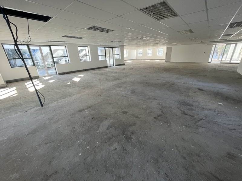 738  m² Office Space in Woodmead photo number 19