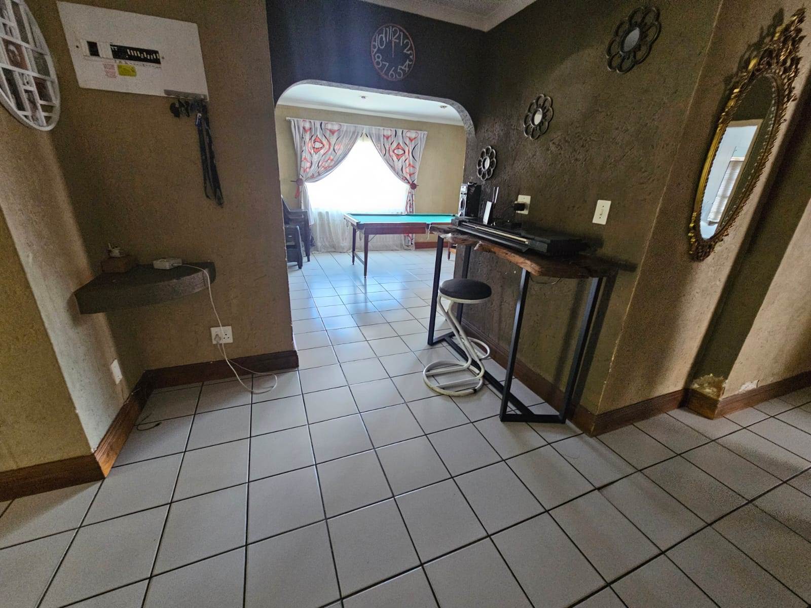 3 Bed House in Turffontein photo number 12