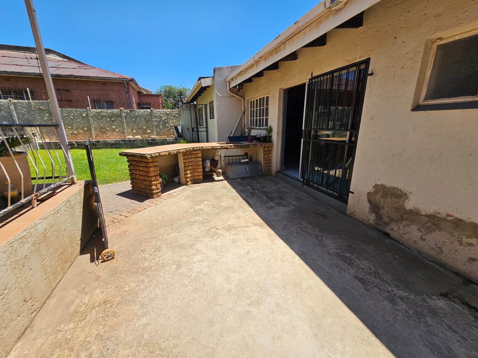 3 Bed House in Turffontein photo number 25