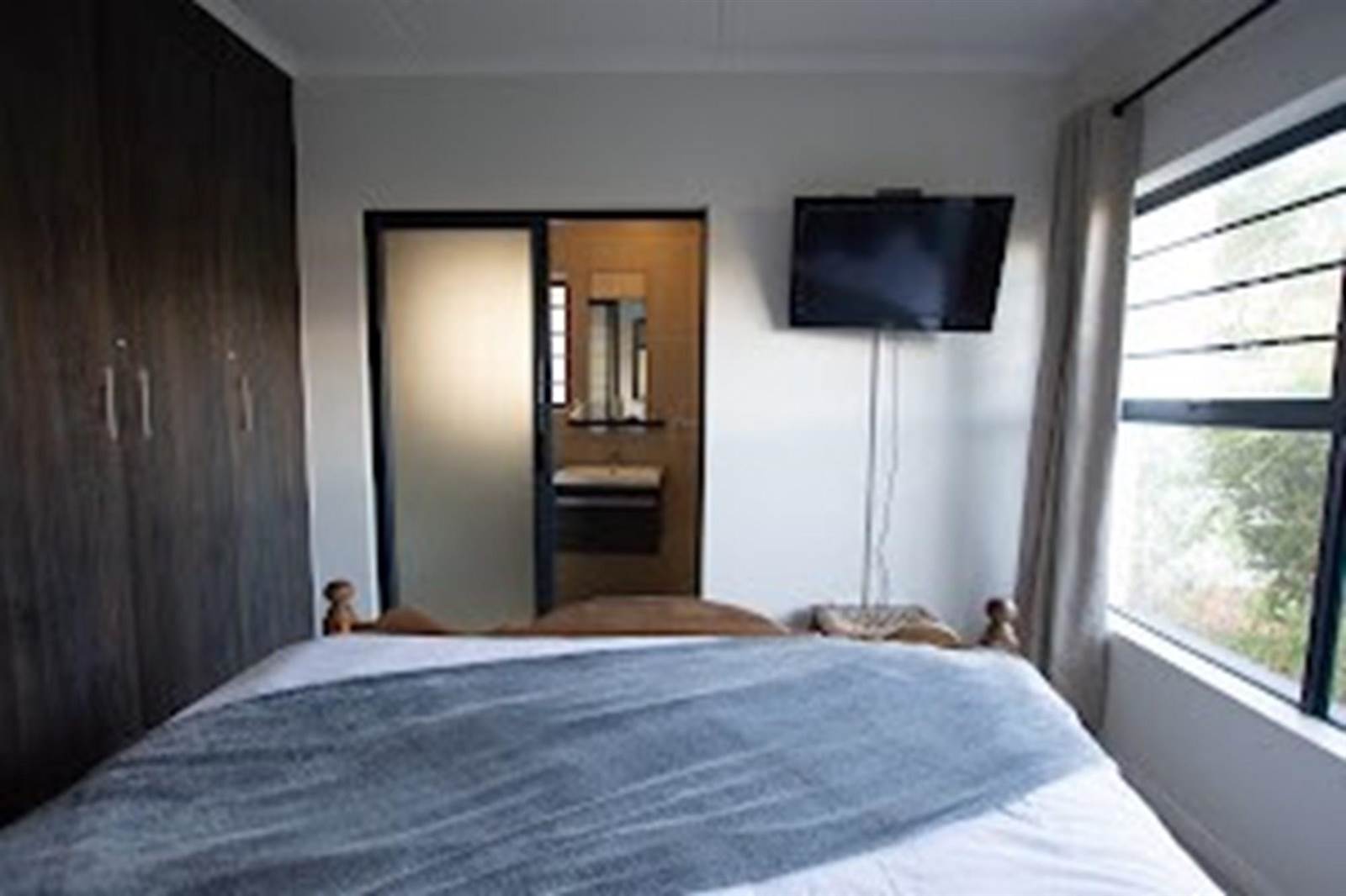 3 Bed Apartment in De Velde photo number 14