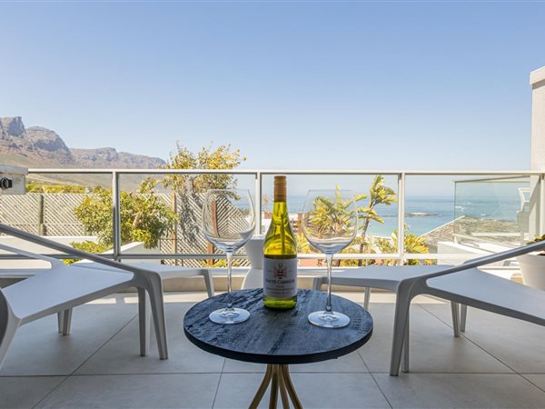 2 Bed Townhouse in Camps Bay