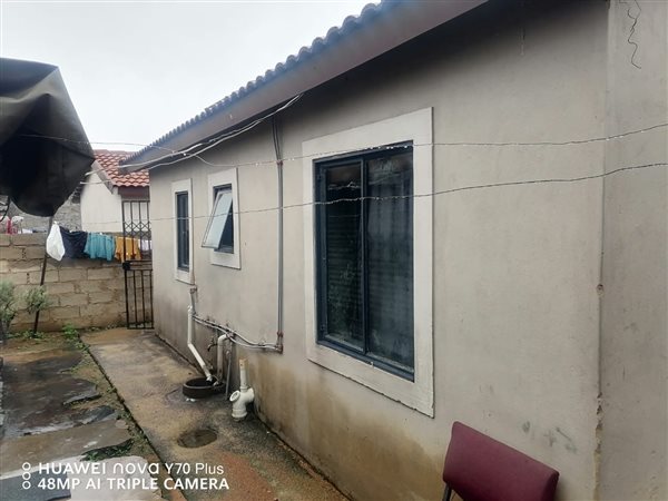 2 Bedroom House 2 Bedroom House