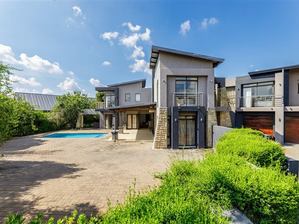 5 Bedroom House 5 Bedroom House