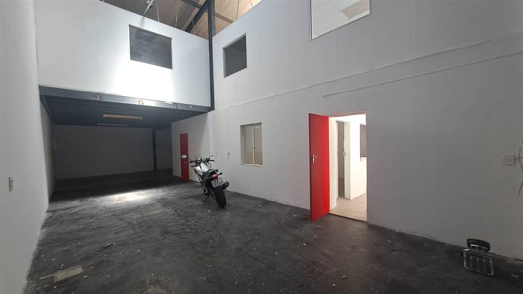 173  m² Industrial space in Silverton photo number 2