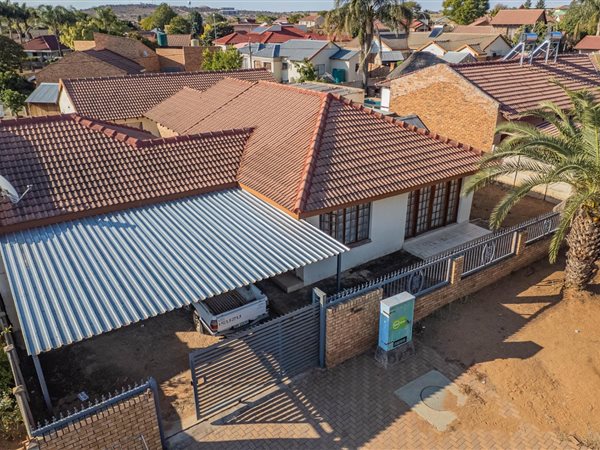 5 Bedroom House