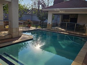 6 Bed House in Libradene