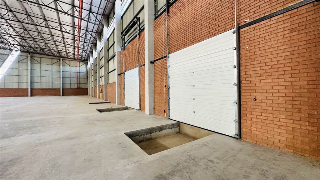 3672  m² Industrial space in Louwlardia photo number 9