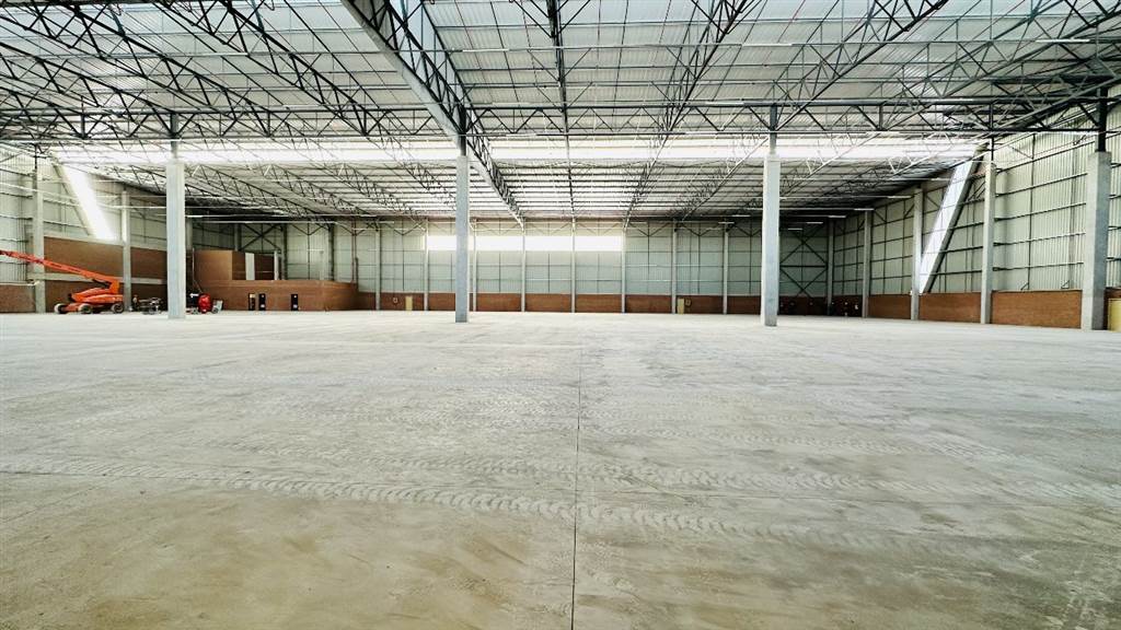 3672  m² Industrial space in Louwlardia photo number 3