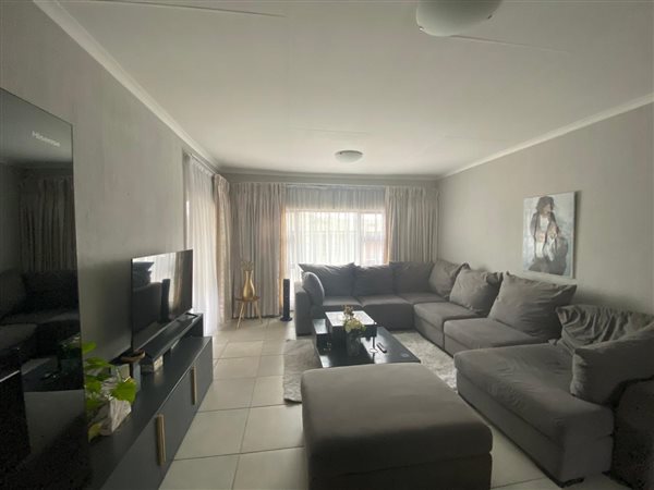 2 Bedroom Apartment 2 Bedroom Apartment