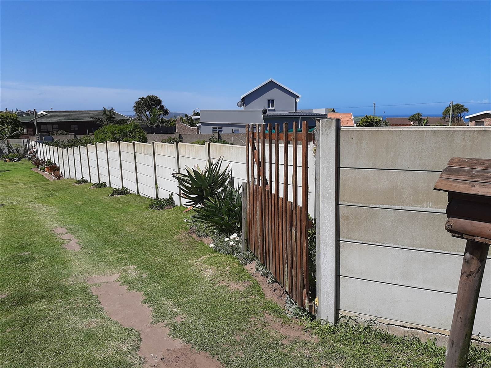 872 m² Land available in Port Alfred photo number 2