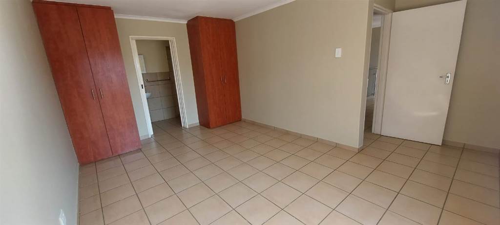 4 Bed Townhouse in Lydenburg photo number 22