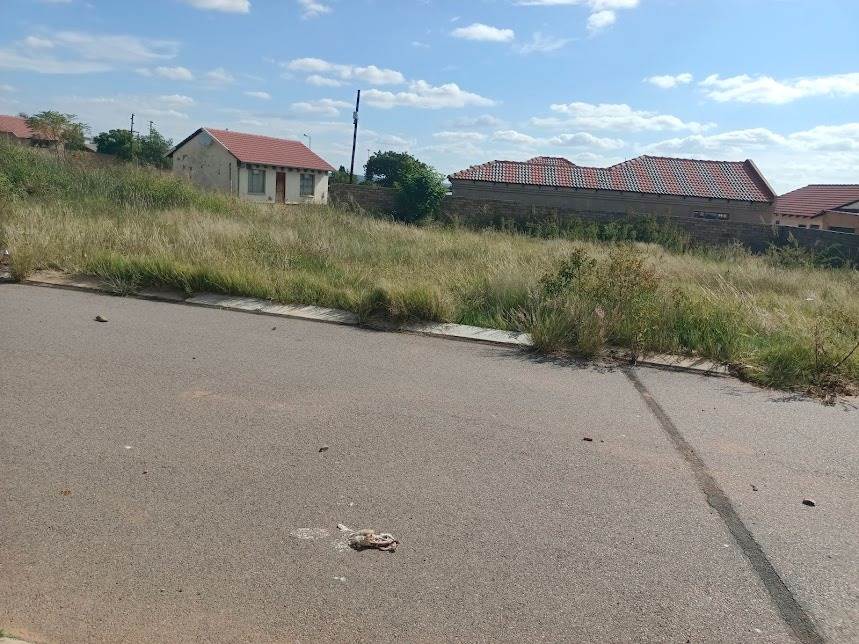 350 m² Land available in Mabopane photo number 3