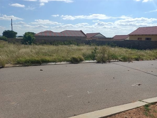 350 m² Land available in Mabopane