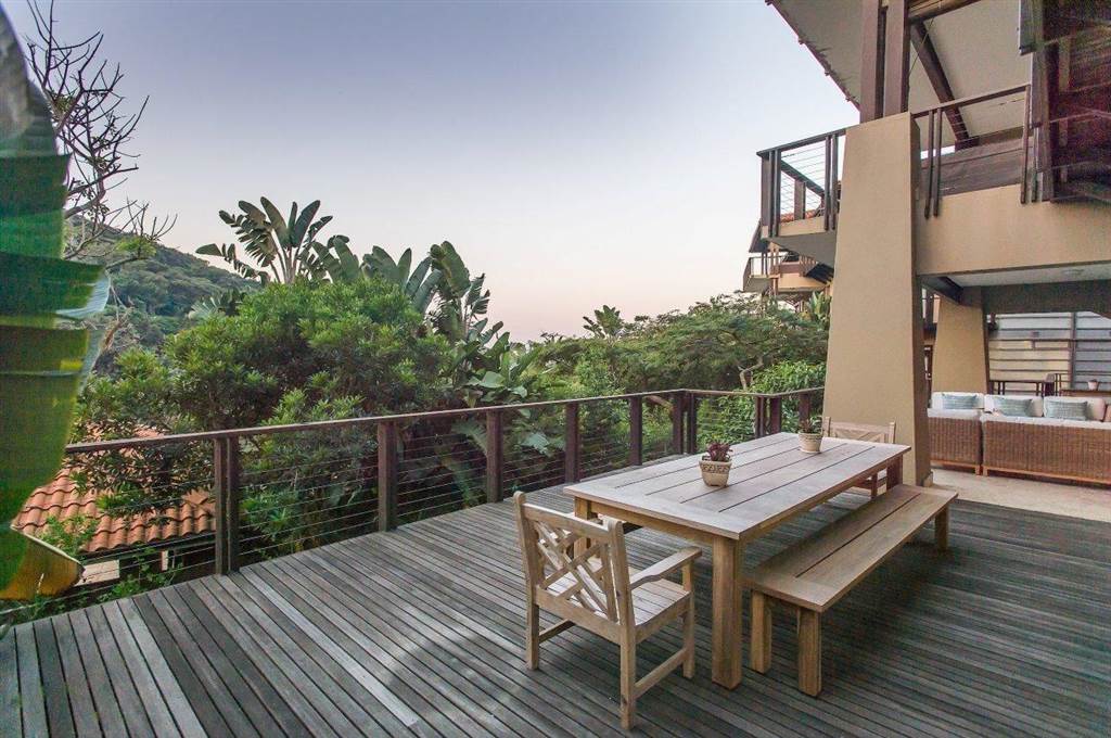 4 Bed Apartment in Zimbali Estate photo number 1