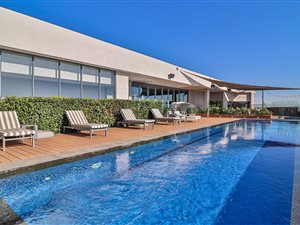 2 Bed Apartment in Menlyn