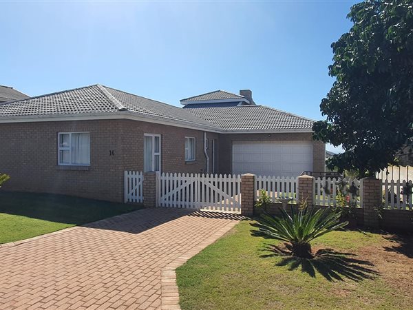 4 Bedroom House 4 Bedroom House
