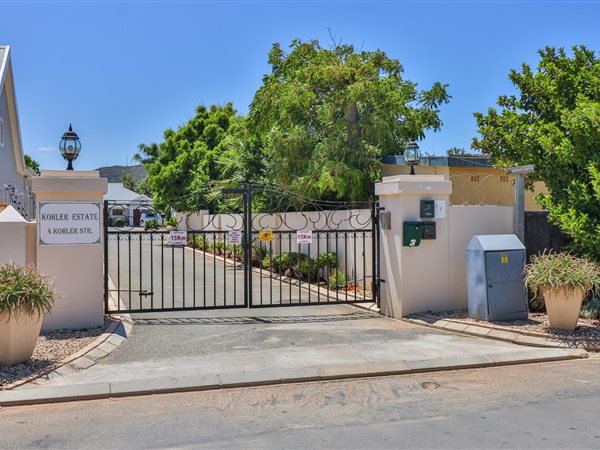 220 m² Land 220 m² Land