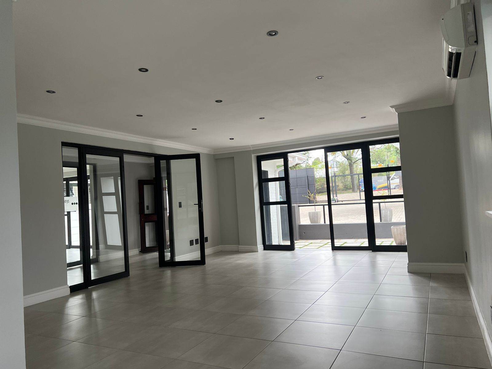 43  m² Commercial space in Parkwood photo number 3