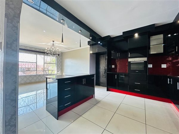 3 Bed Apartment