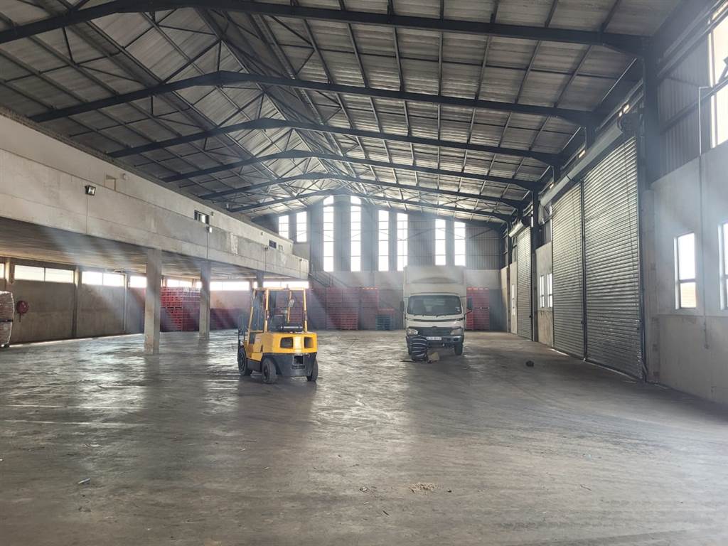1700  m² Industrial space in Clayville photo number 17