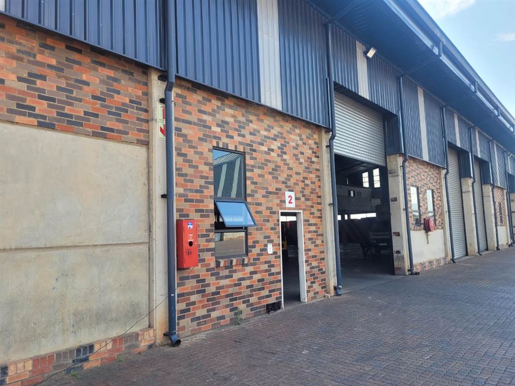 1700  m² Industrial space in Clayville photo number 10