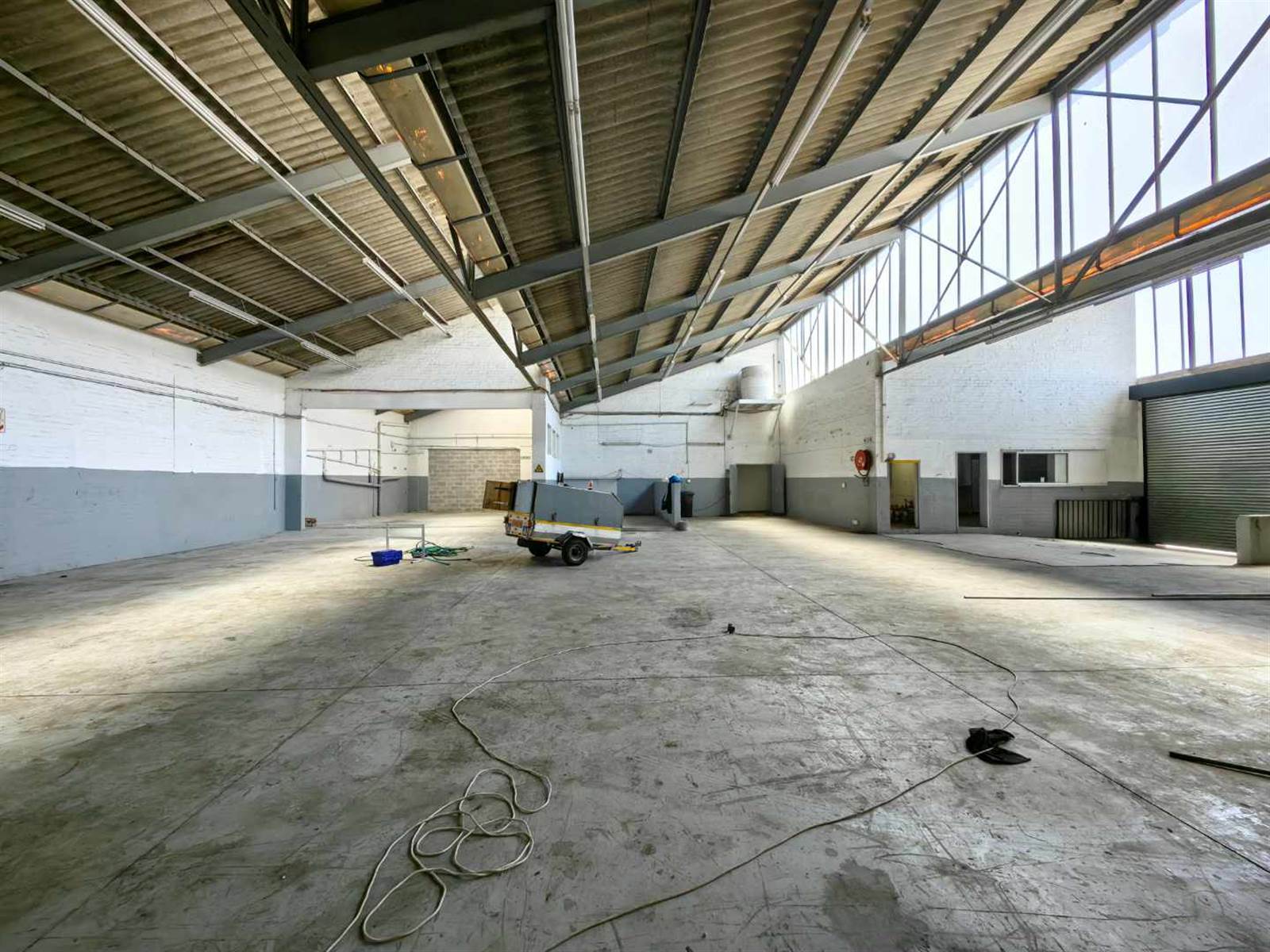 608  m² Industrial space in Wynberg photo number 1