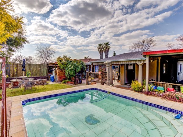 3 Bedroom House 3 Bedroom House
