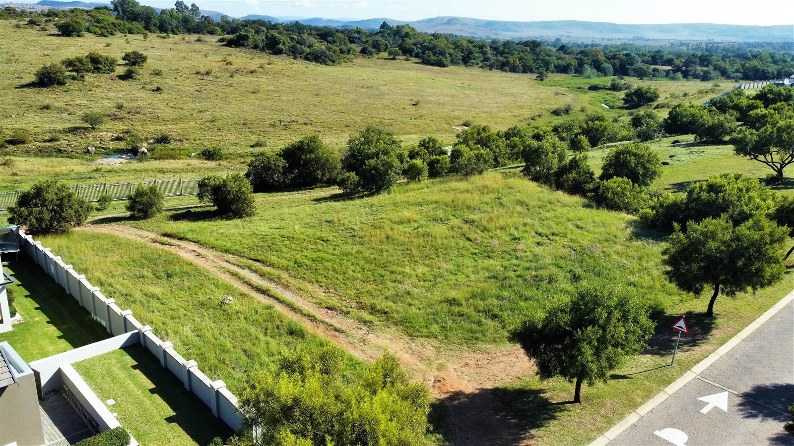 1537 m² Land available in Copperleaf photo number 2