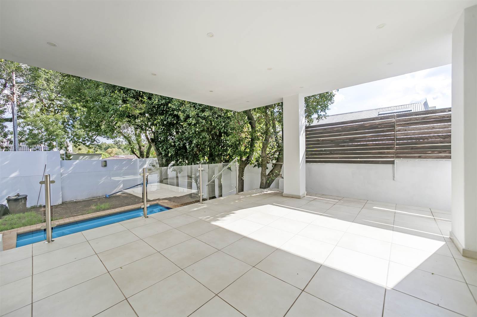 4 Bed House in Parkhurst photo number 6