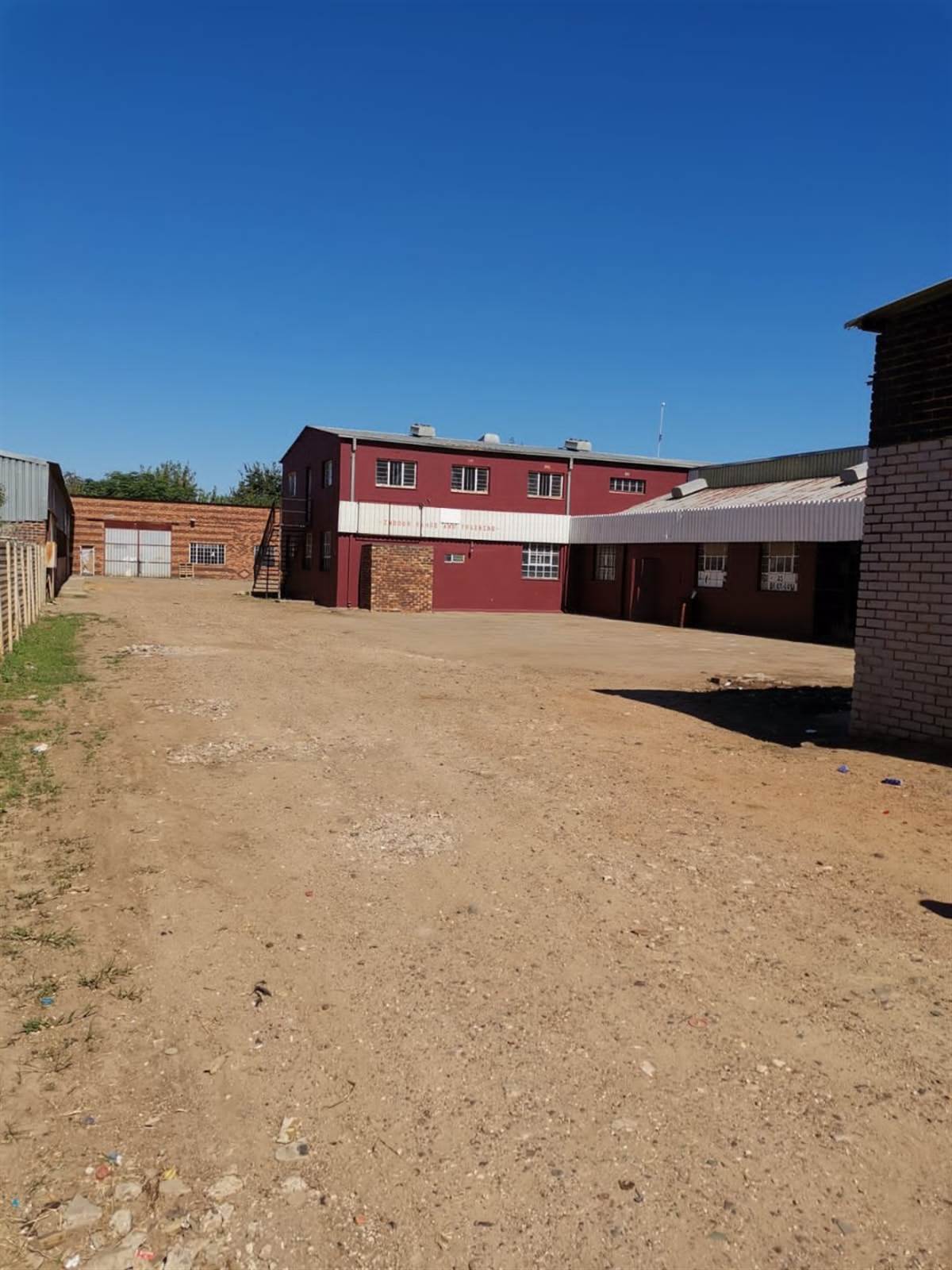 4000  m² Commercial space in Mafikeng photo number 15