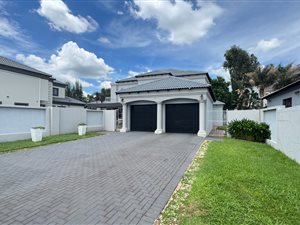 House in Willow Acres